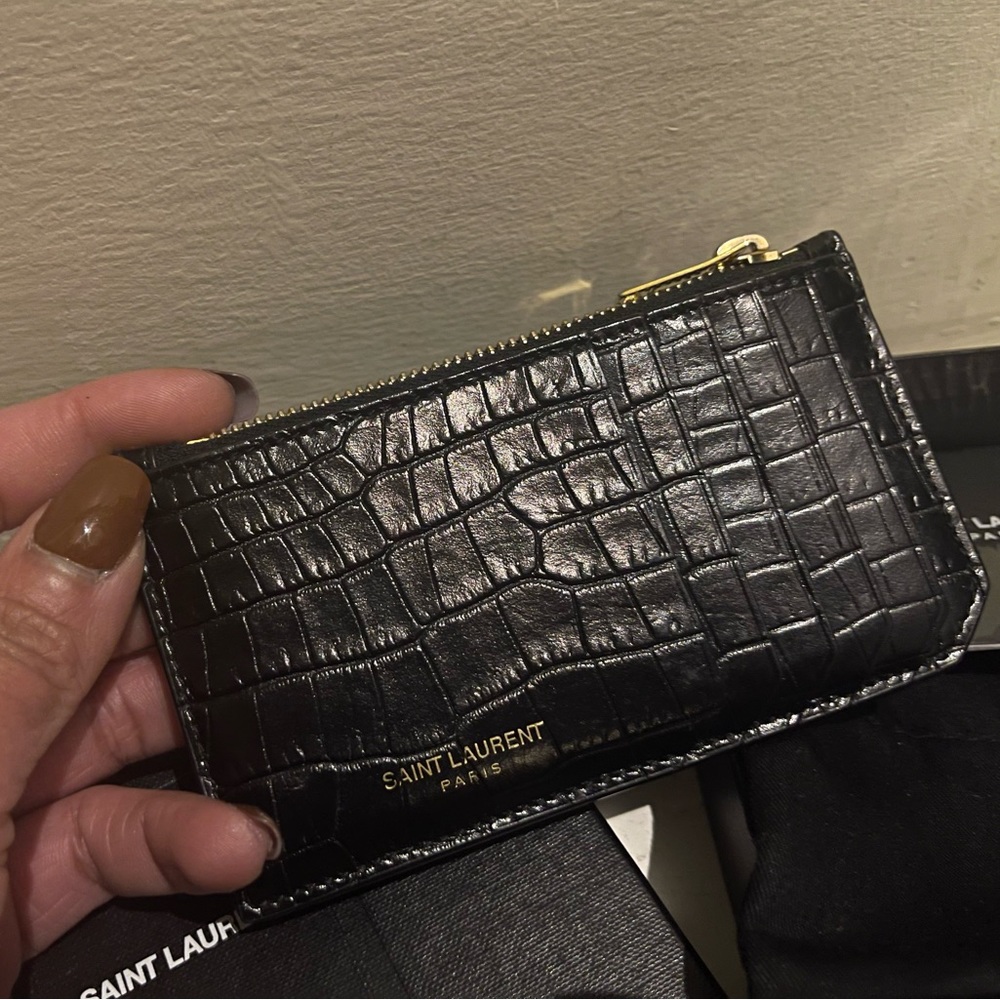 SAINT LAURENT
Zipped Fragments Credit Card Case